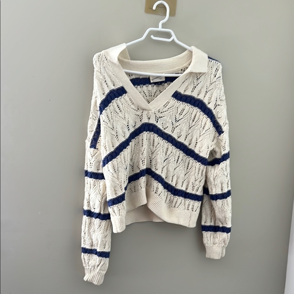 Universal Thread Open Knit Collared Sweater Blue Ivory Medium
